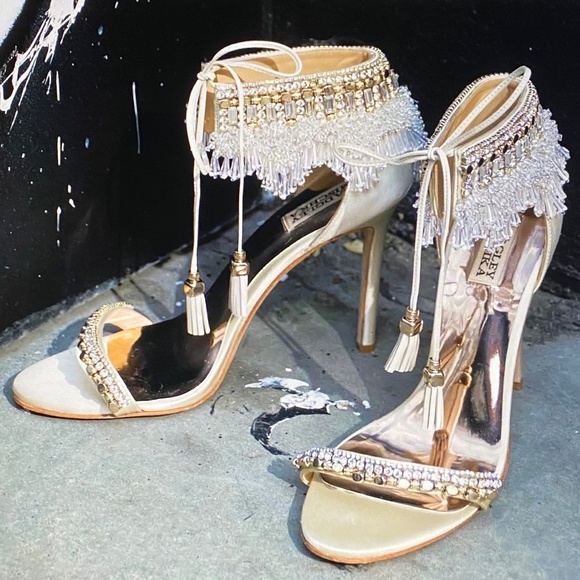 Badgley Mischka Katrina Embellished Satin High Heel Wedding Sandal NEW US8.5 - Picture 6 of 16